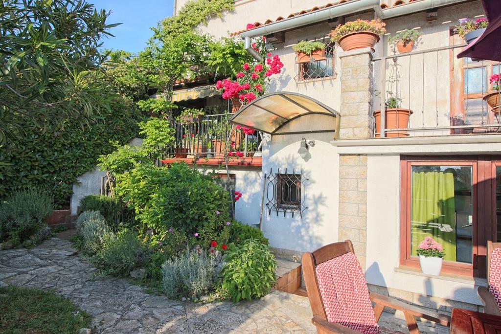 Apartments Nevija Rovinj Exterior foto